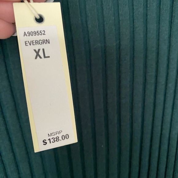 Emerald green dress - Picture 3 of 3